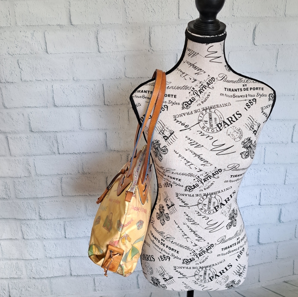 Med-Lg Dooney & Bourke shoulder bag - Picture 2 of 16